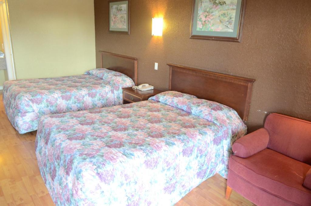 Bear Creek Inn Addicks Room photo