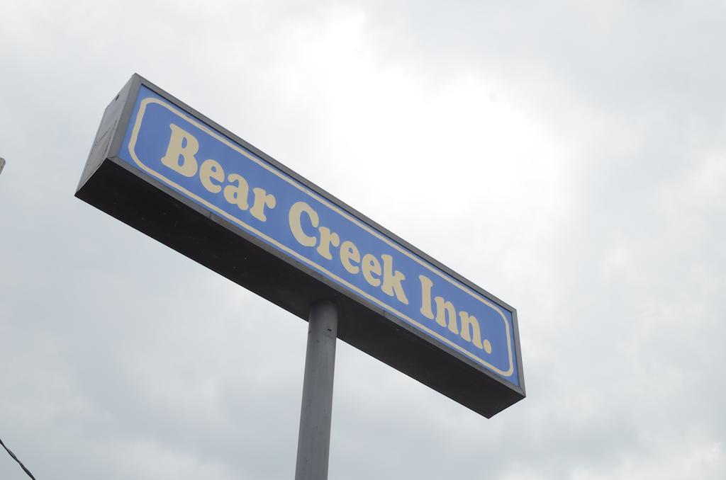 Bear Creek Inn Houston Exterior photo